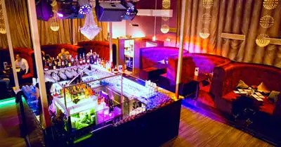 凯发k8国际首页登录让夜店客与近邻在斯德哥尔摩的Underbara愉快相处